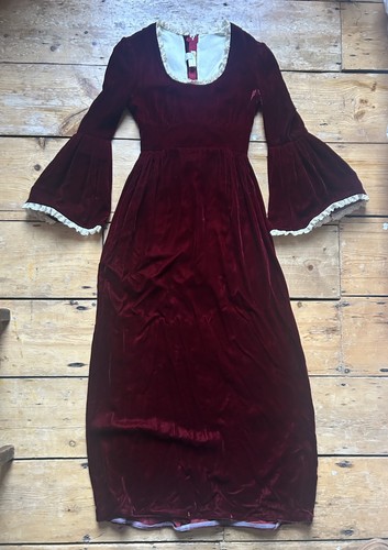 Vintage 1970s lorrie - vintage, deb